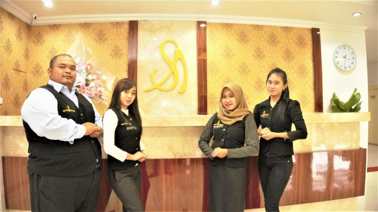 Hotel Salam Asri Kudus Exteriör bild